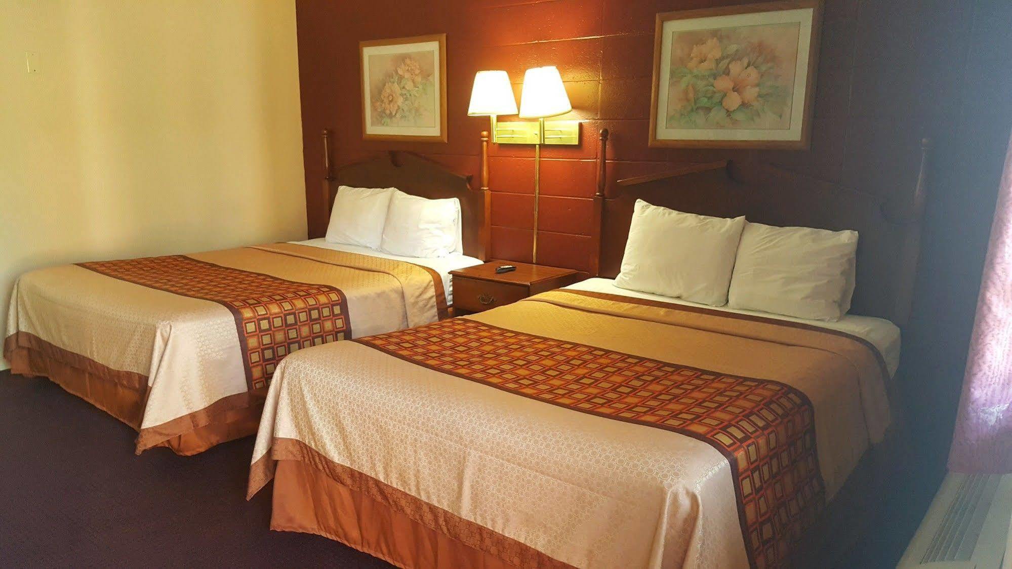 Budget Inn Carthage Exteriör bild